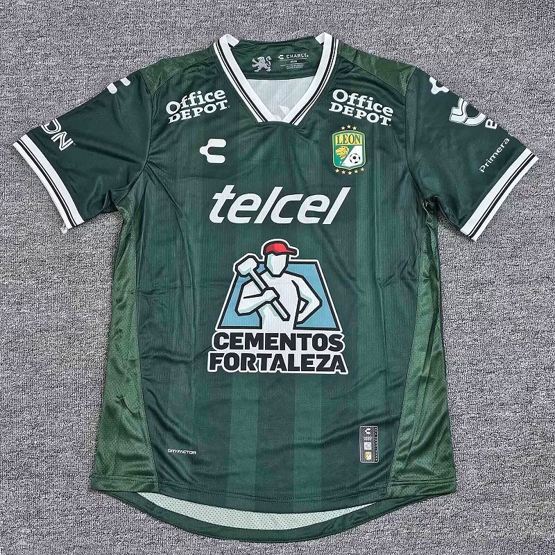 25 León Local Jugador