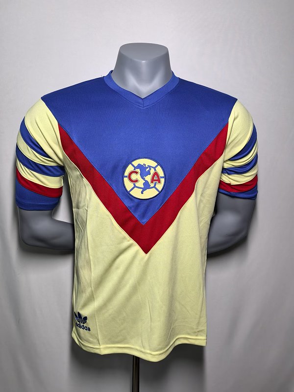 87 Amarillo América Retro