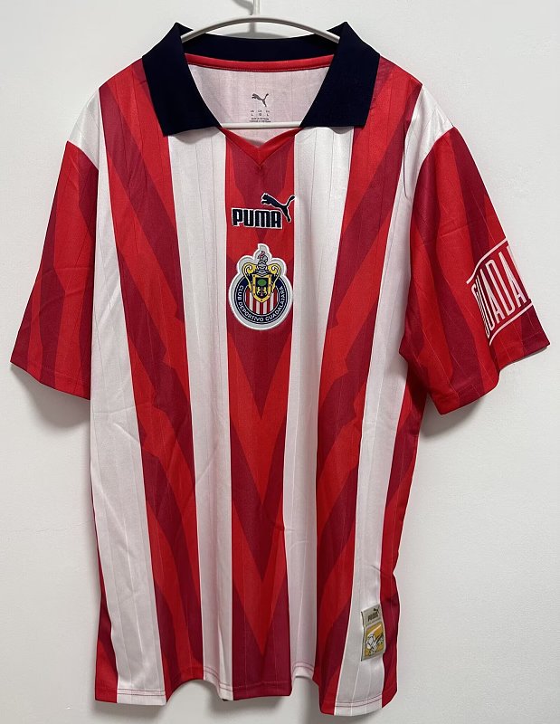 25 Rojo Chivas Retro Conmemorativo